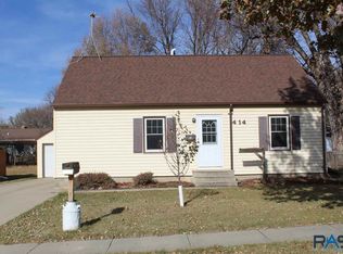 414 W Crawford St, Luverne, MN 56156