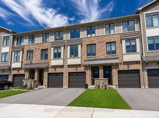 112 Hollywood Ct, Cambridge, ON N1R 0C7
