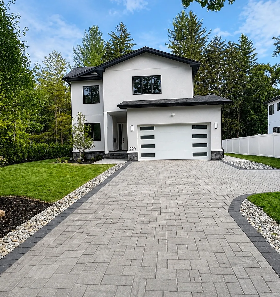 5 bed, 4500 sqft, $16,000 — Photo 1