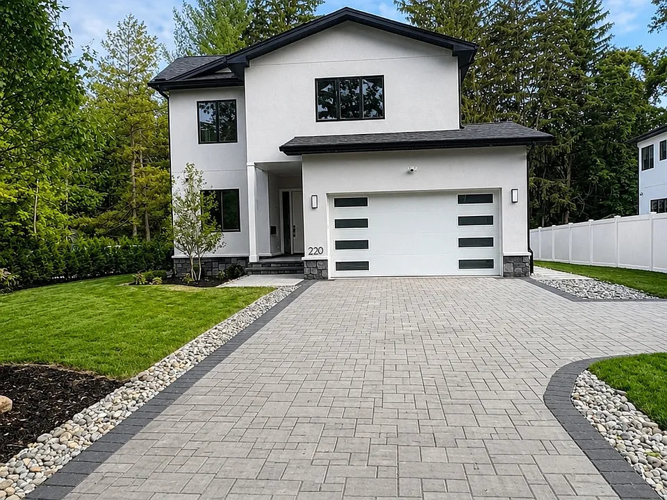 220 Riveredge Rd