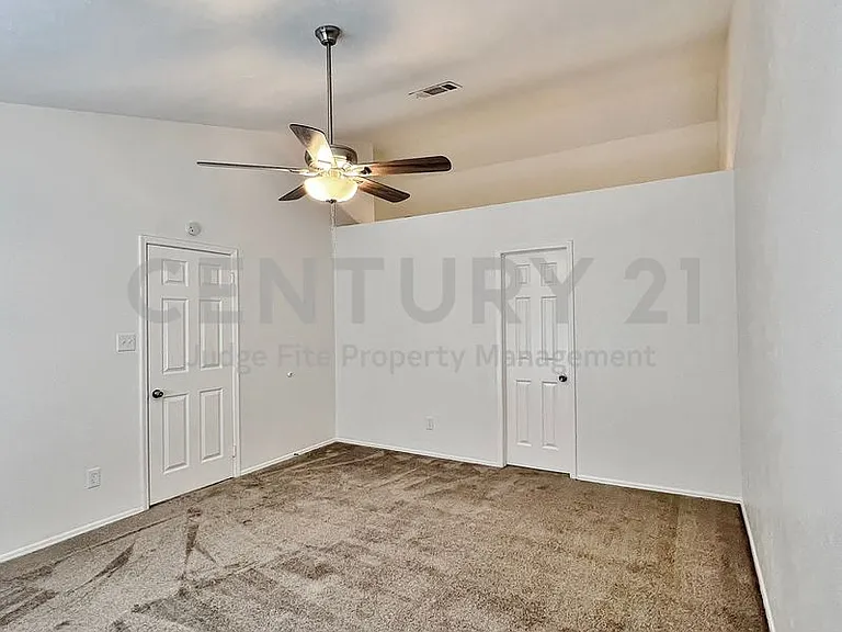 1028 Whitewater Trl — Photo 14