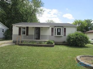 2728 Portland St, Oregon, OH 43616