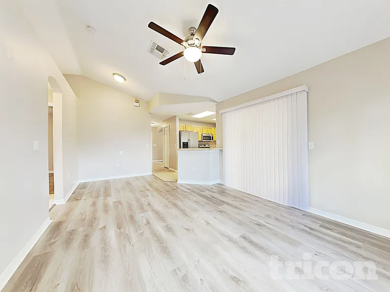 808 Coleman Ave — Photo 3