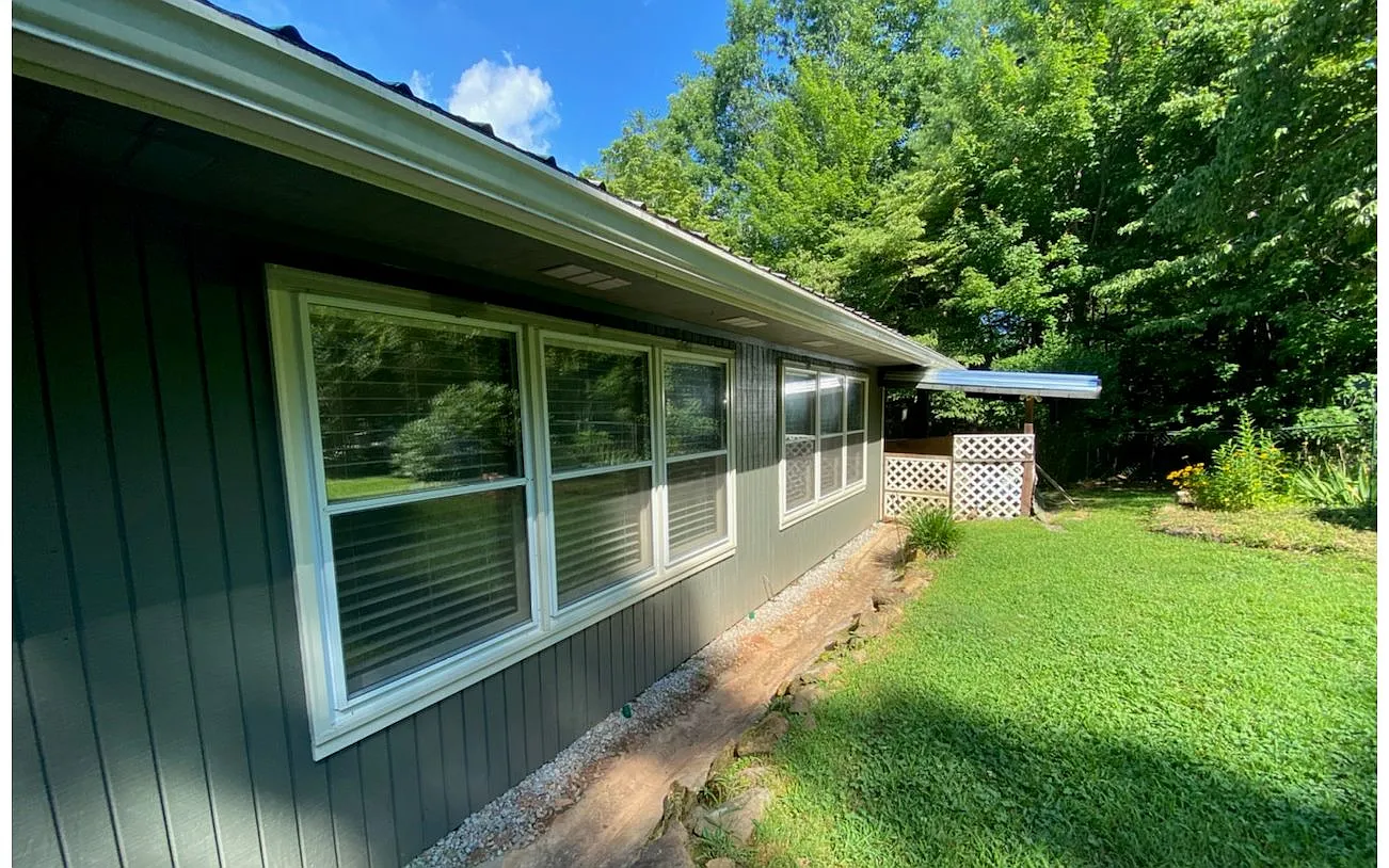 1703 Lebanon Rd photo 1