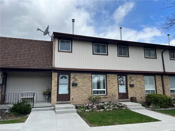210 Glamis Rd #22, Cambridge, ON N1R 6L3