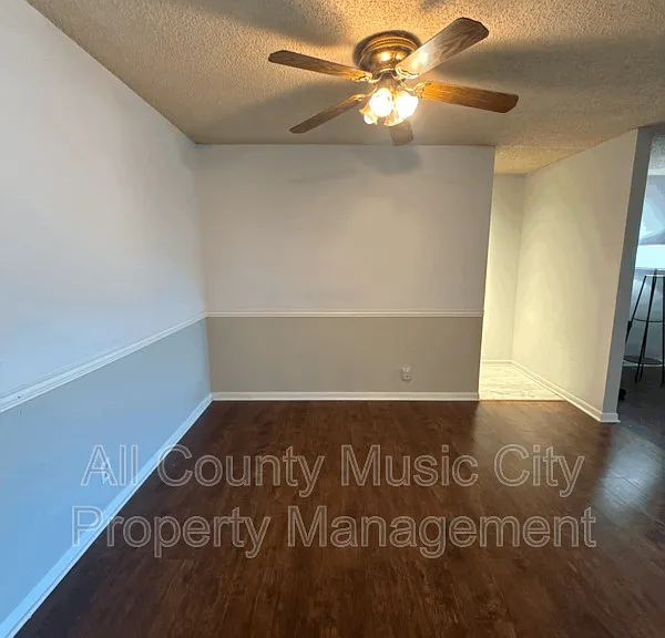 515 Basswood Ave #J-92 — Photo 3