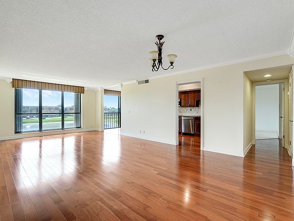 2nd image of 5344 Woodland Lakes Drive #323
