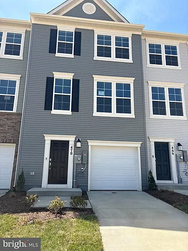 470 Seeback Dr Photo 1