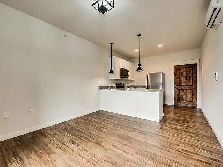 San Jose Apartments — Photo 10