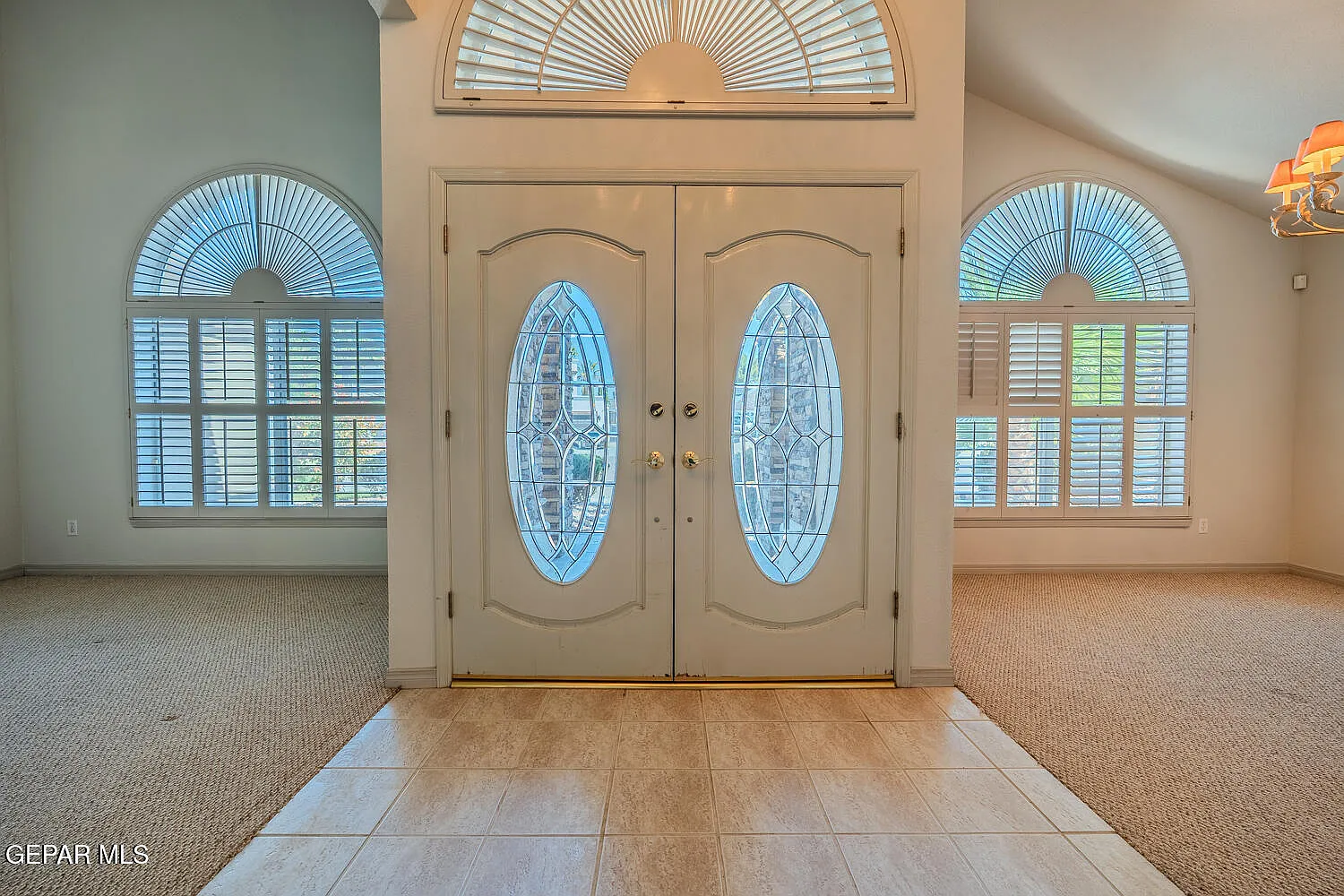 4 bed, 3.5 bath, 2943 sqft, $3,500 — Photo 4