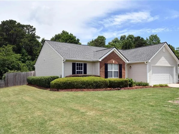 6285 Huntcliff Dr, Flowery Branch, GA 30542