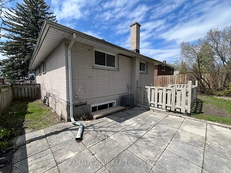 75 Keewatin St S #BASEMENT — Photo 12