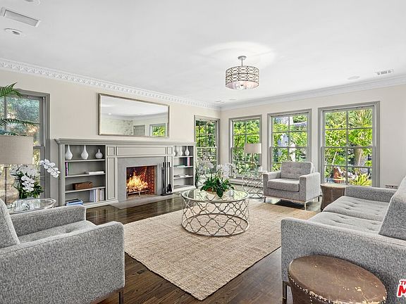 2nd image of 449 Westbourne Dr
