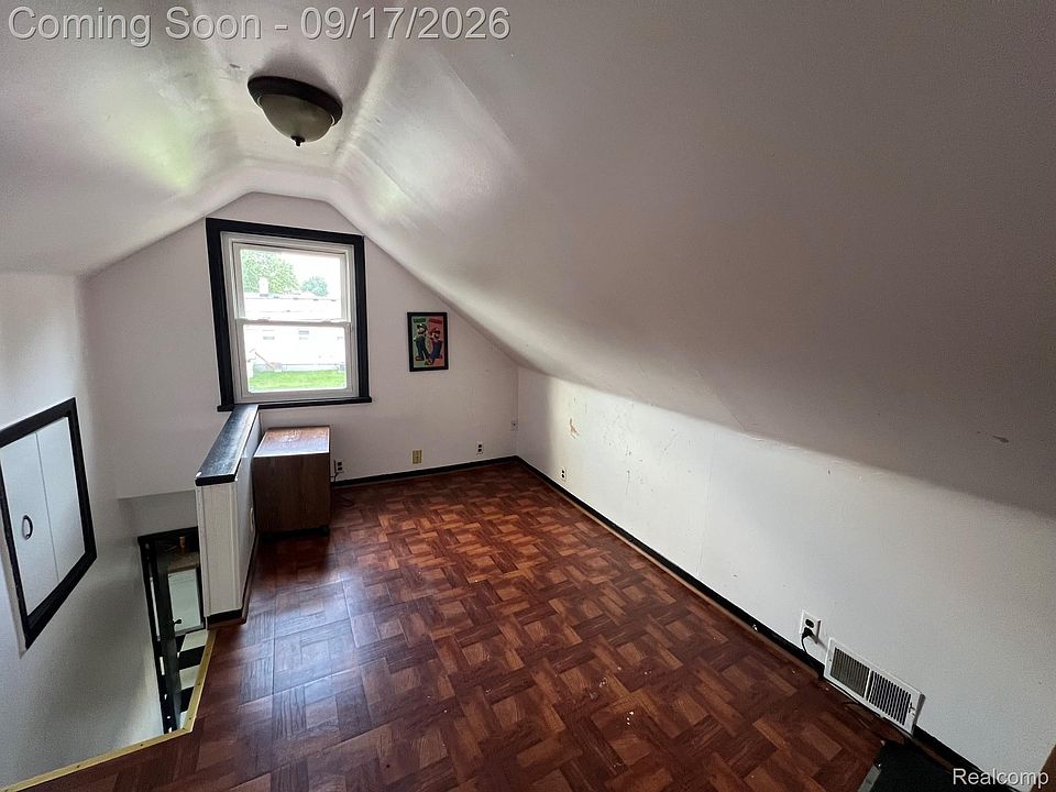 19321 Florida St, photo 16