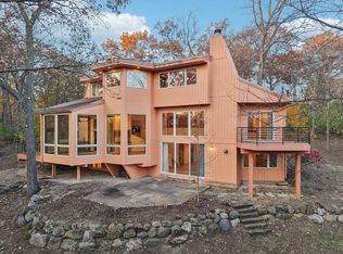 4565 White Oak Cir, Cross Plains, WI 53528