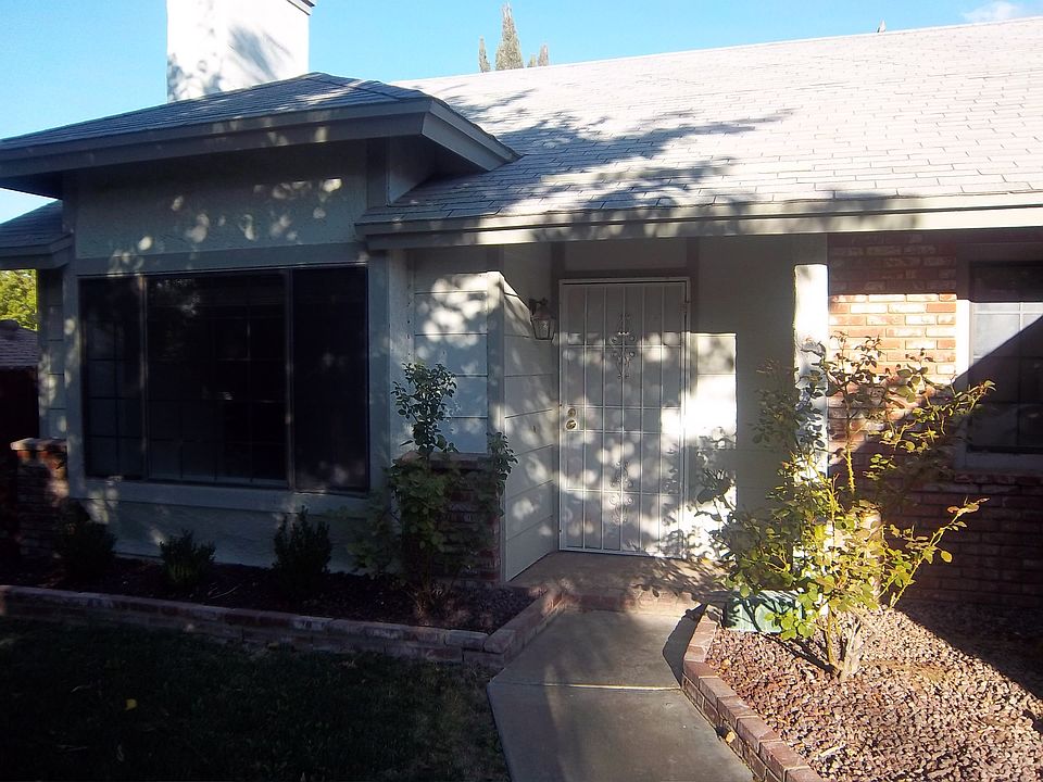 1st image of 43050 Victorville Pl
