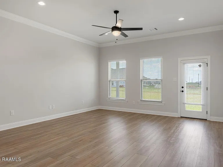 106 Bejeweled Ave — Photo 13