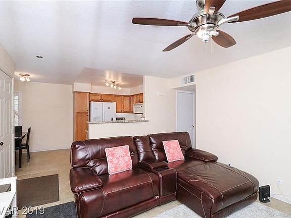 4th image of 3068 Tarpon Dr Unit 104