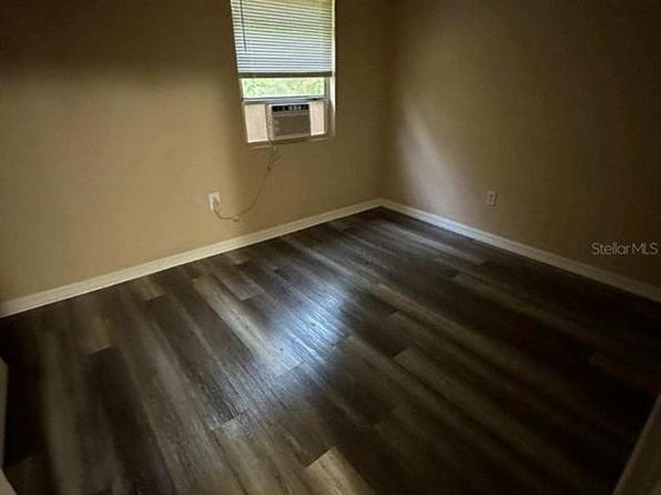 tampa-florida-82036393 picture