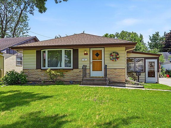 2nd image of 2126 Forest Dr NE