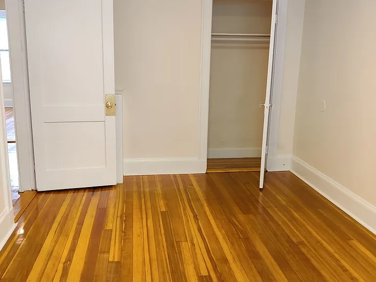 8 Barrows St #1E — Photo 7