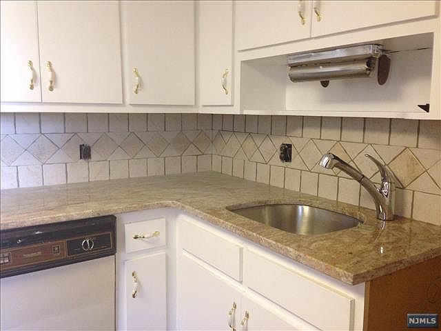 2nd image of 81-85 Phelps Ave
