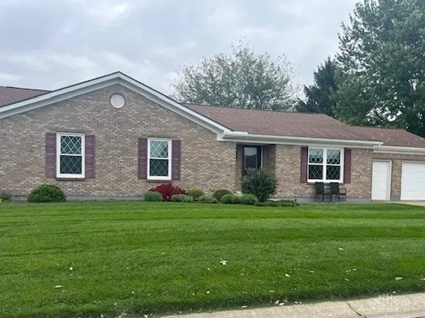 125 Wisteria Dr, Troy, OH 45373