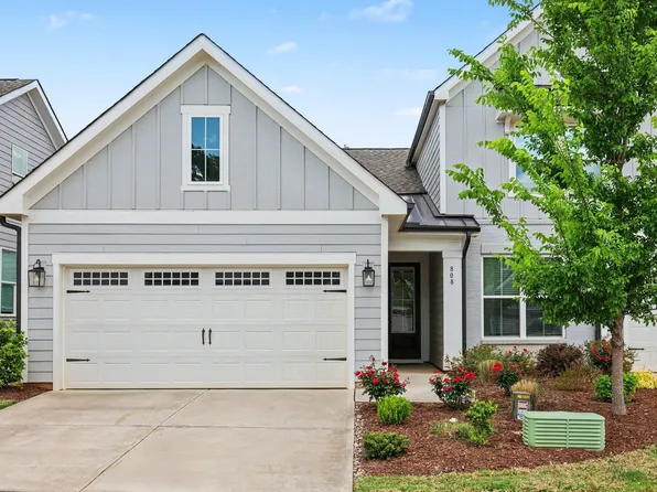 808 Churton Pl, Cary, NC 27518