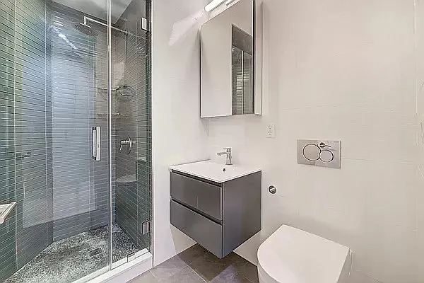 Rented by REAL New York | media 9