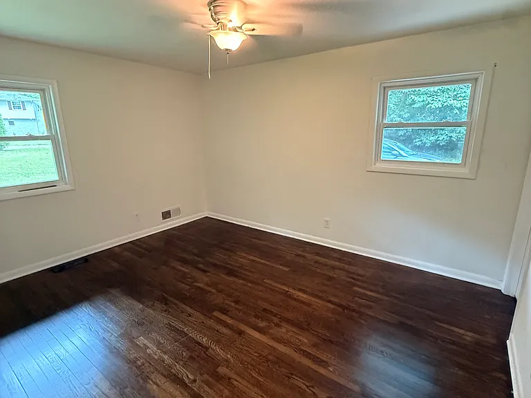 4078 Flintridge Dr — Photo 13