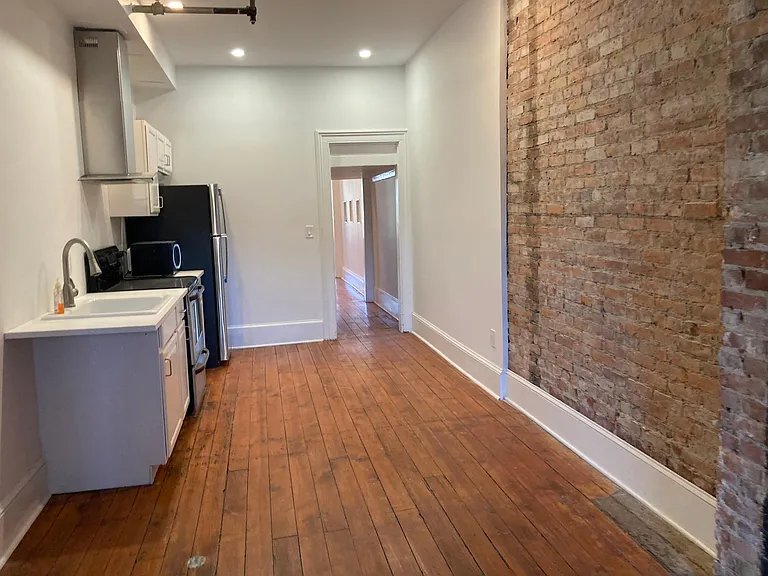 358 Main St #2A — Photo 1