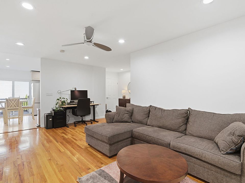 1st image of 502 Gregory Ave #1