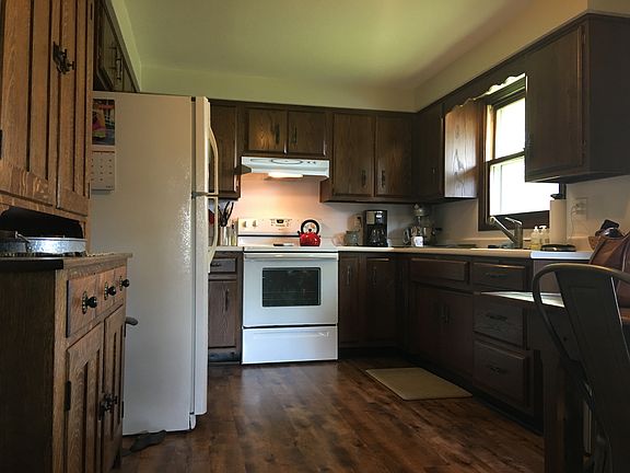 4th image of 358 E Lynn St