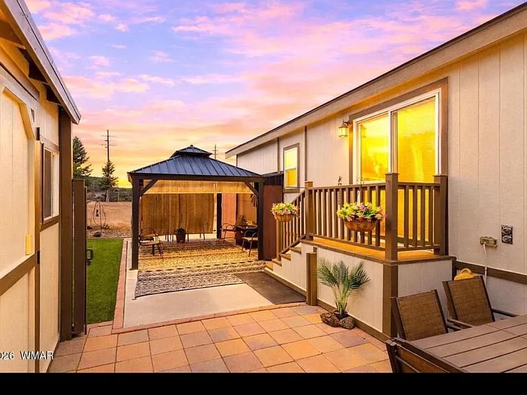 1812 Juniper Ridge Dr — Photo 2