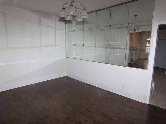 3rd image of 5916 Catharine St