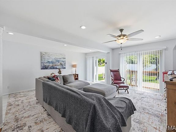 5th image of 509 Aqua Ridge Dr