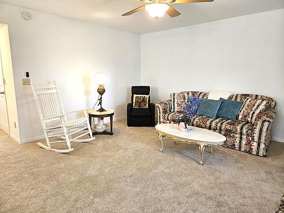 5th image of 31 Pine Arbor Lane