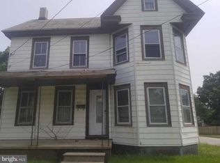 627 Delaware St, Paulsboro, NJ 08066