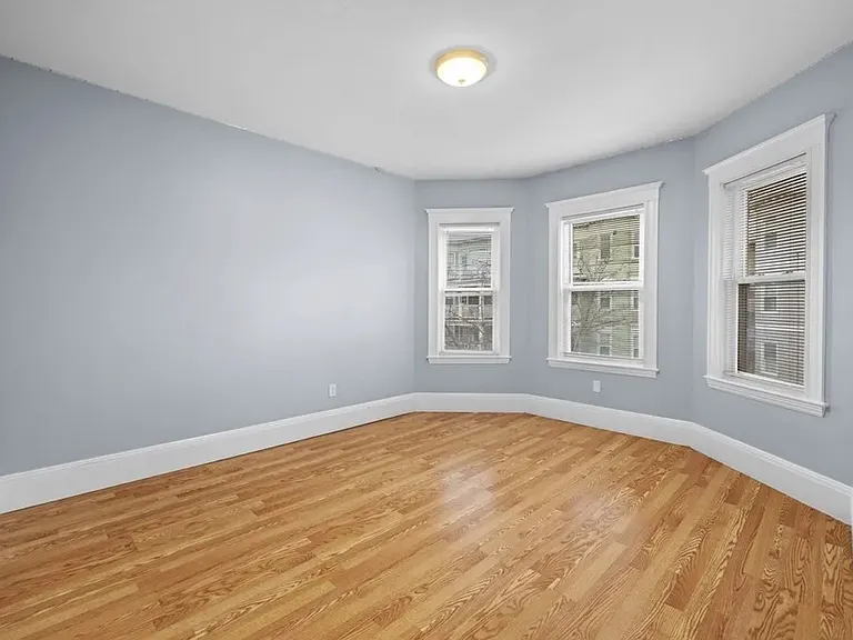 25 Howes St #3 — Photo 13