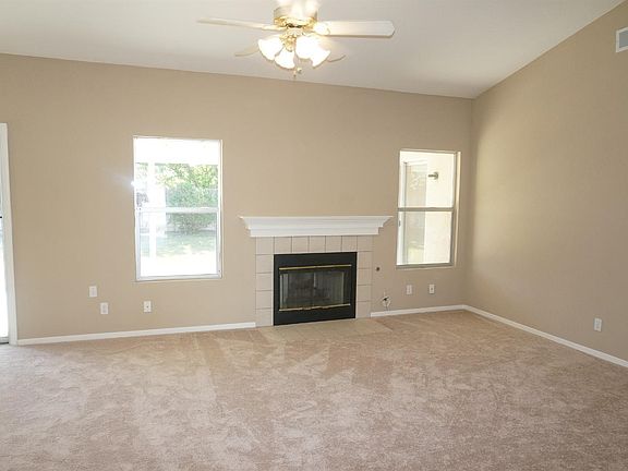 2nd image of 854 La Mesa Ln
