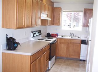 127 Adams Dr, Kelso, WA 98626