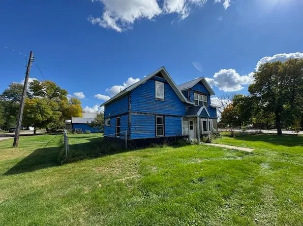 110 NW Brown St, Verndale, MN 56481