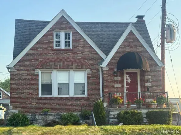6015 Pernod Ave, Saint Louis, MO 63139