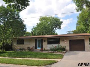 9712 Ohio St, Omaha, NE 68134