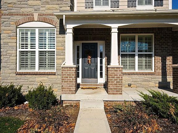 4th image of 2830 E High Grove Cir