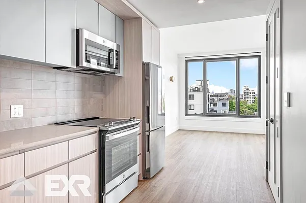 Rented by EXR | media 4