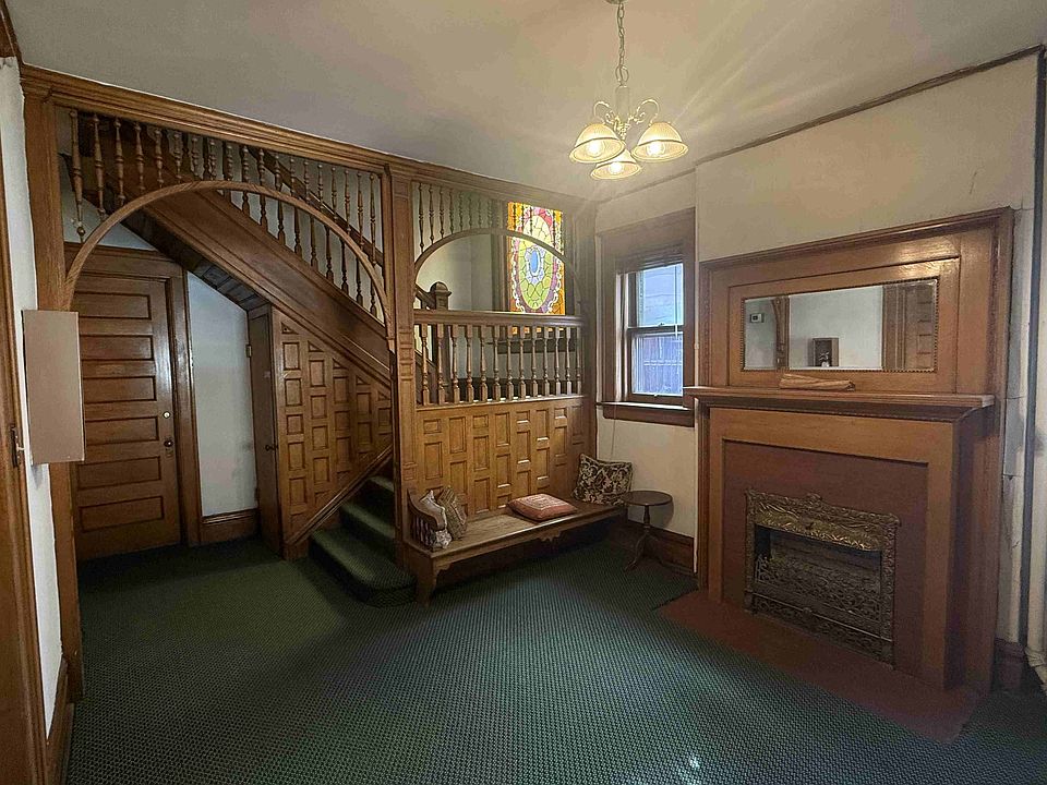 1st image of 1145 N Clarkson St APT 1