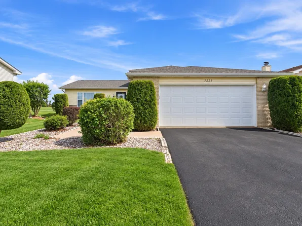 1223 Harvest Ln, University Park, IL 60484