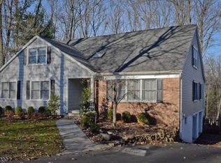 4 Deborah Dr, Morristown, NJ 07960