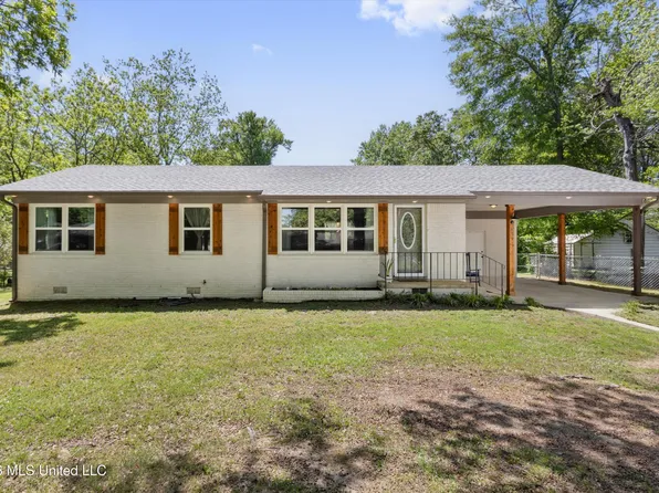 679 Coleman Ave, Holly Springs, MS 38635